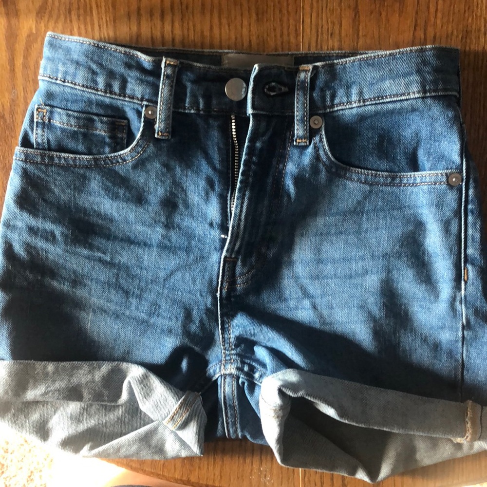 Everlane High Rise Cut Off Cuffed Shorts